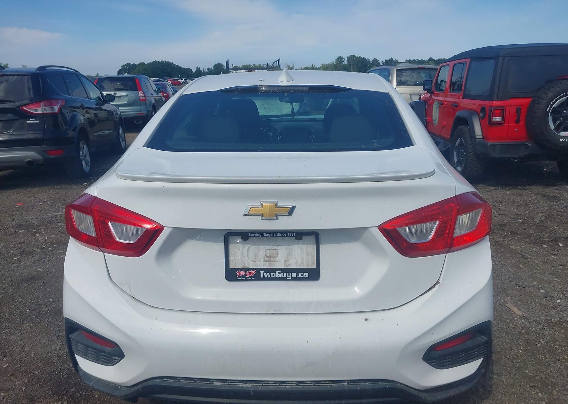 2016 CHEVROLET CRUZE LT
