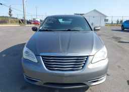 2013 CHRYSLER 200 LX