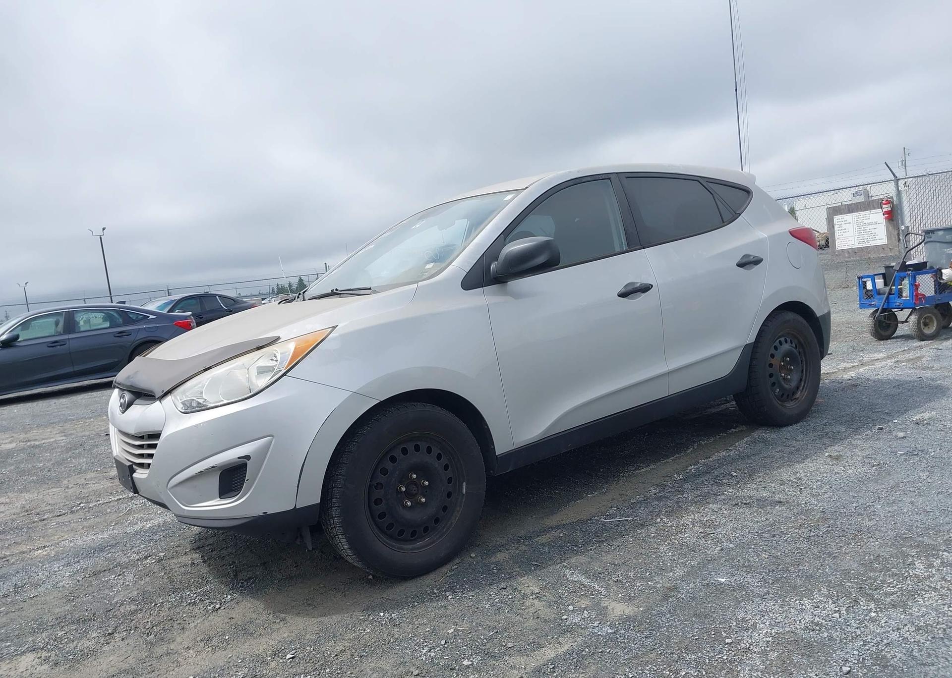 2010 HYUNDAI TUCSON GL