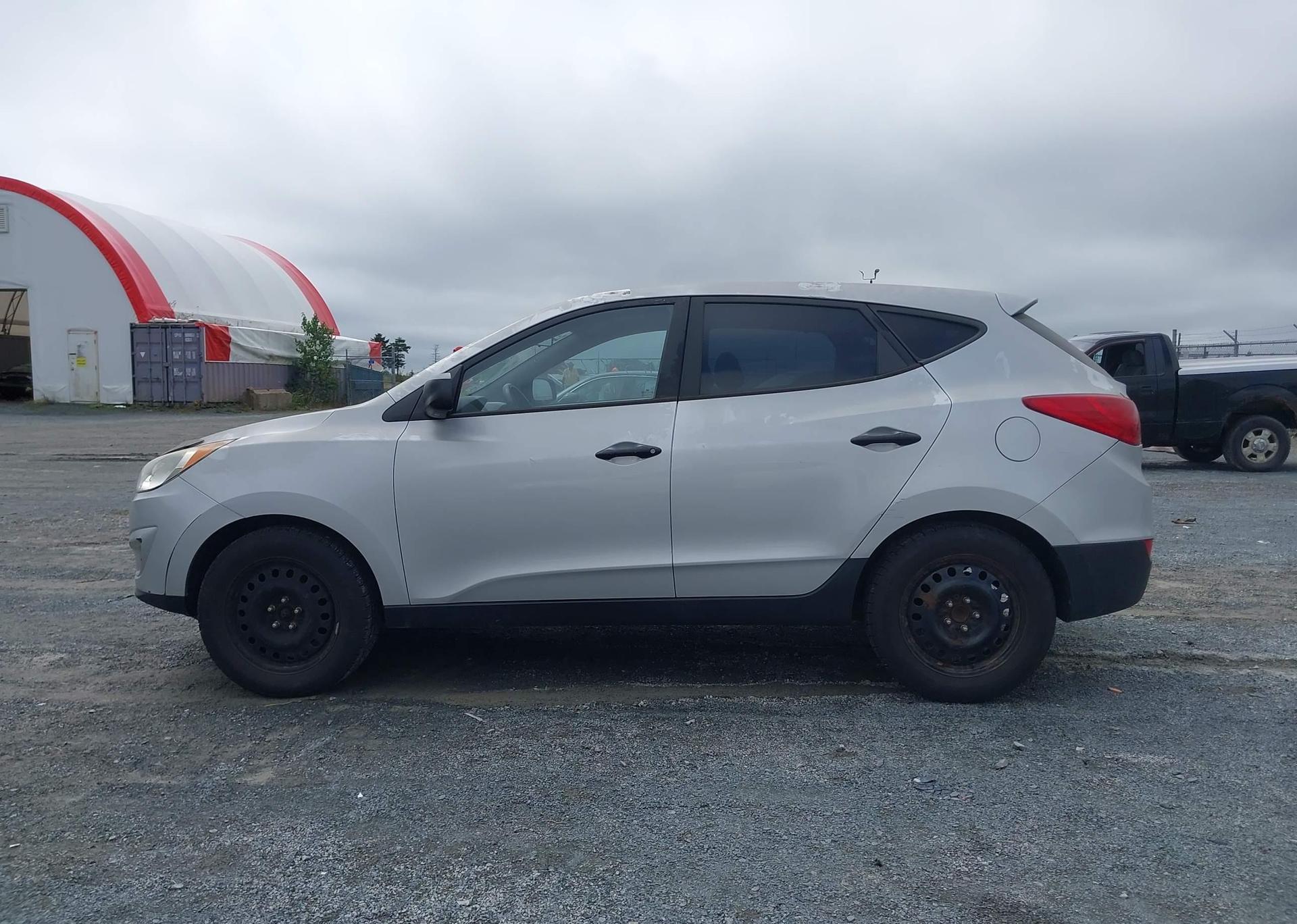 2010 HYUNDAI TUCSON GL