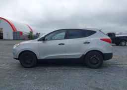 2010 HYUNDAI TUCSON GL