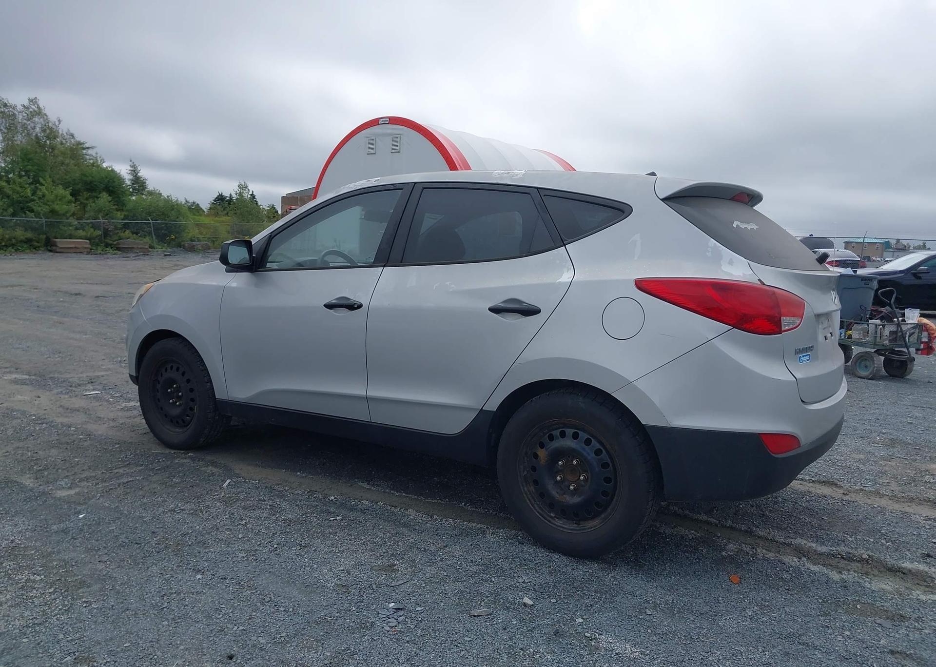 2010 HYUNDAI TUCSON GL