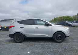 2010 HYUNDAI TUCSON GL