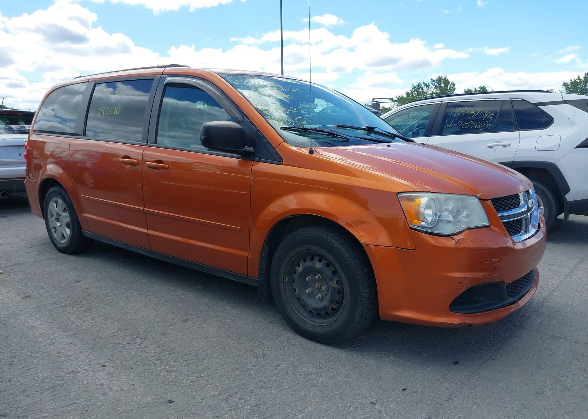 2011 DODGE GRAND CARAVAN EXPRESS