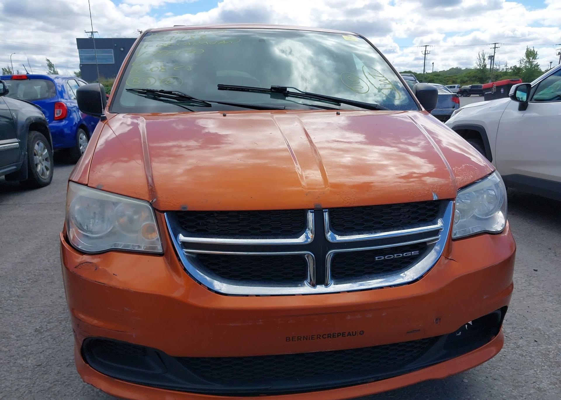 2011 DODGE GRAND CARAVAN EXPRESS