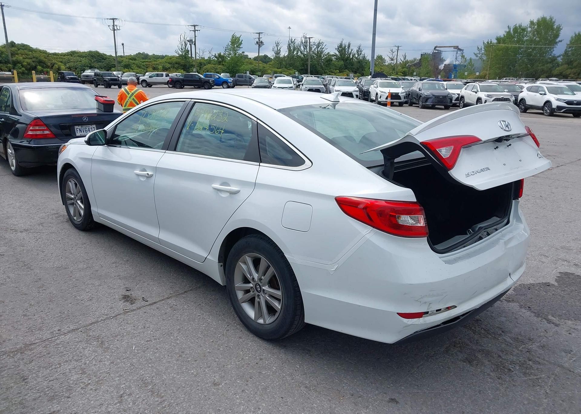 2016 HYUNDAI VELOSTER RALLY