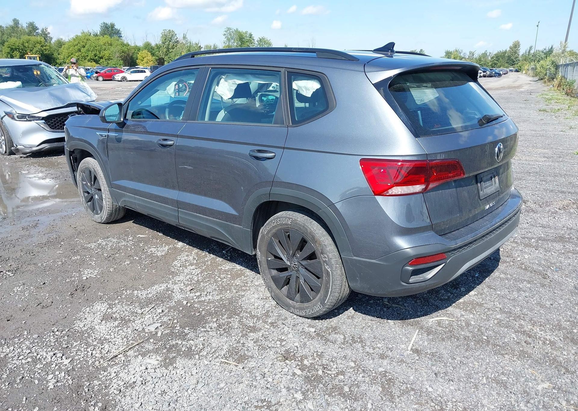 2022 VOLKSWAGEN TAOS TRENDLINE