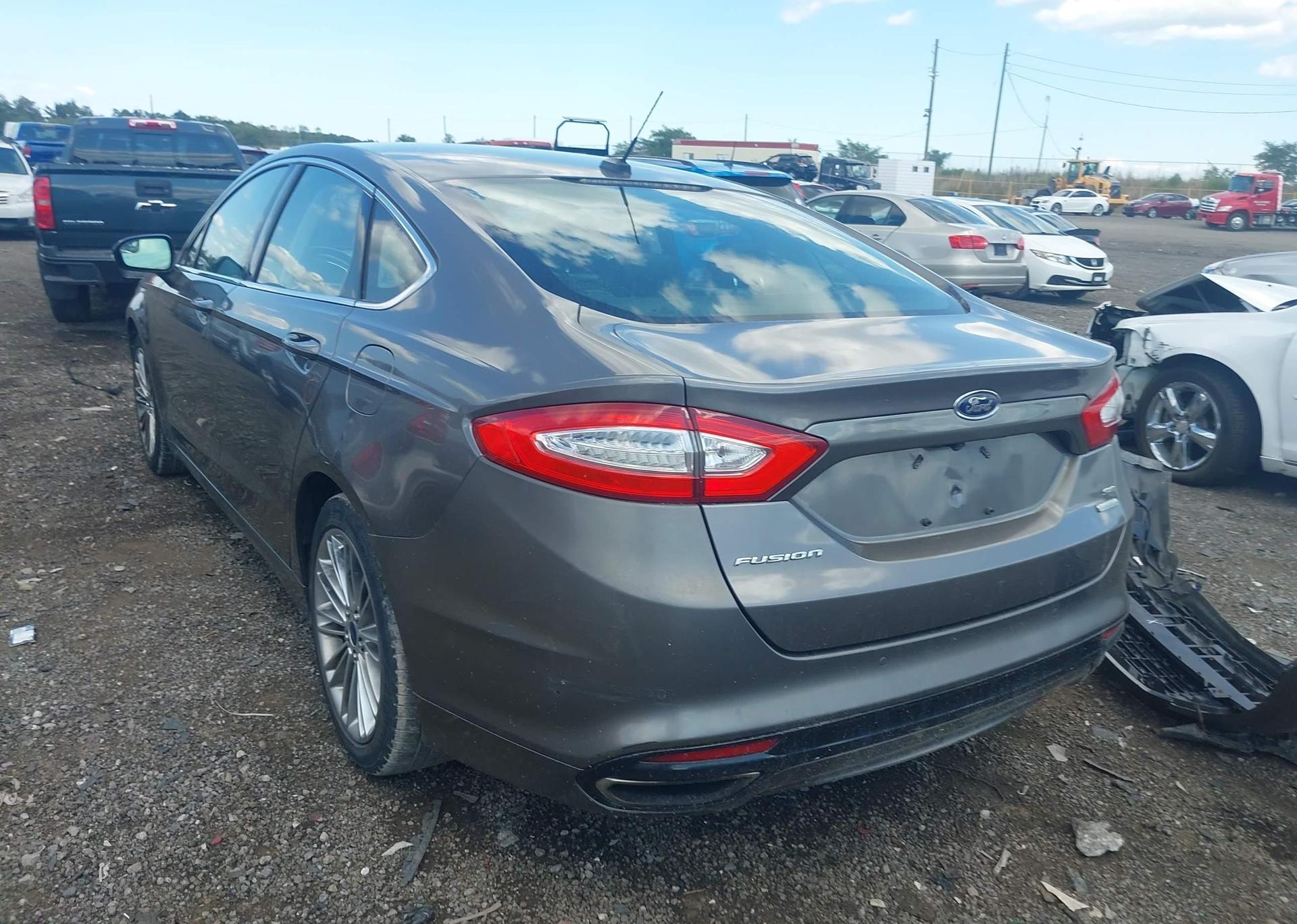 2013 FORD FUSION SE