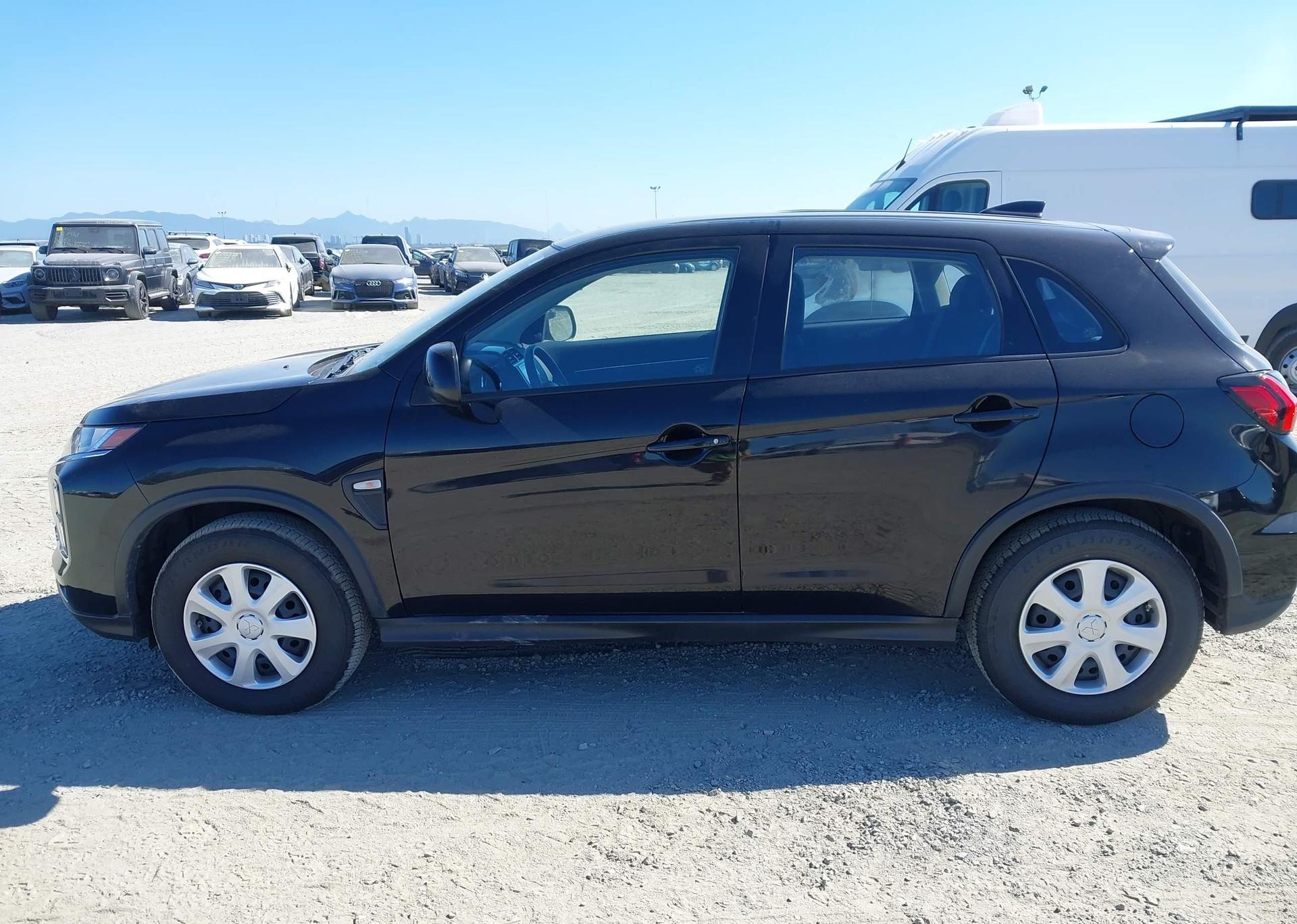 2024 MITSUBISHI RVR ES