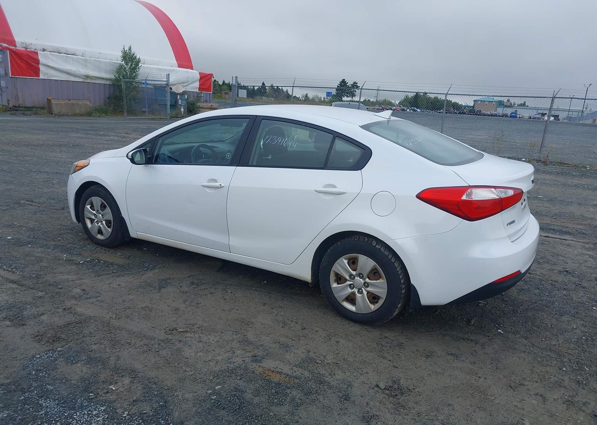 2014 KIA FORTE 1.8L LX