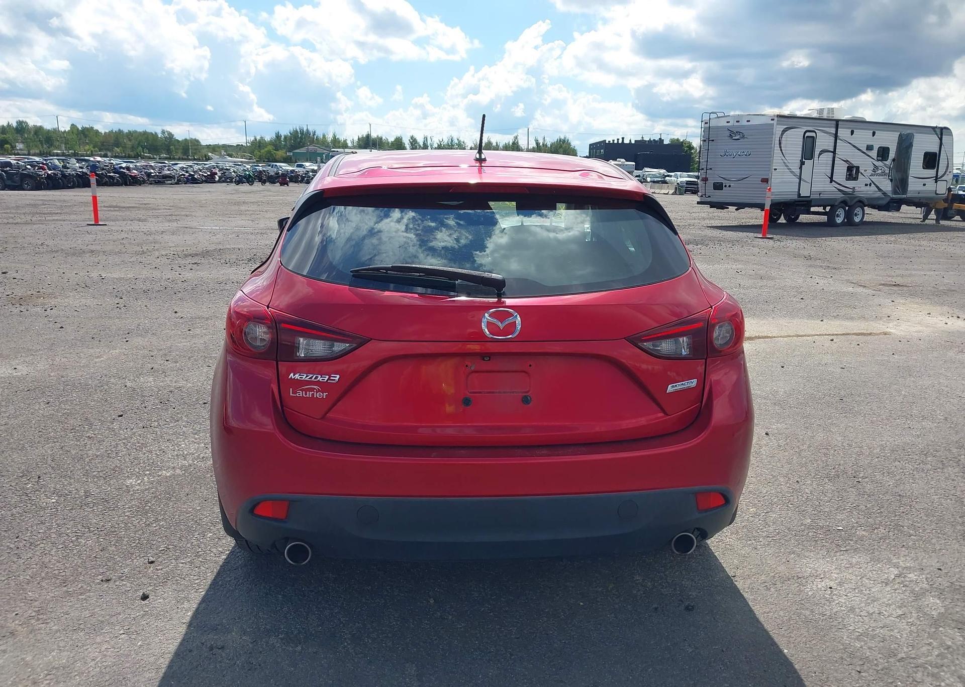 2016 MAZDA MAZDA3