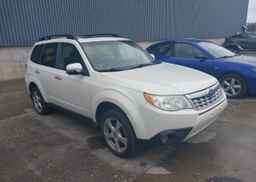 2013 SUBARU FORESTER LIMITED