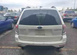 2013 SUBARU FORESTER LIMITED