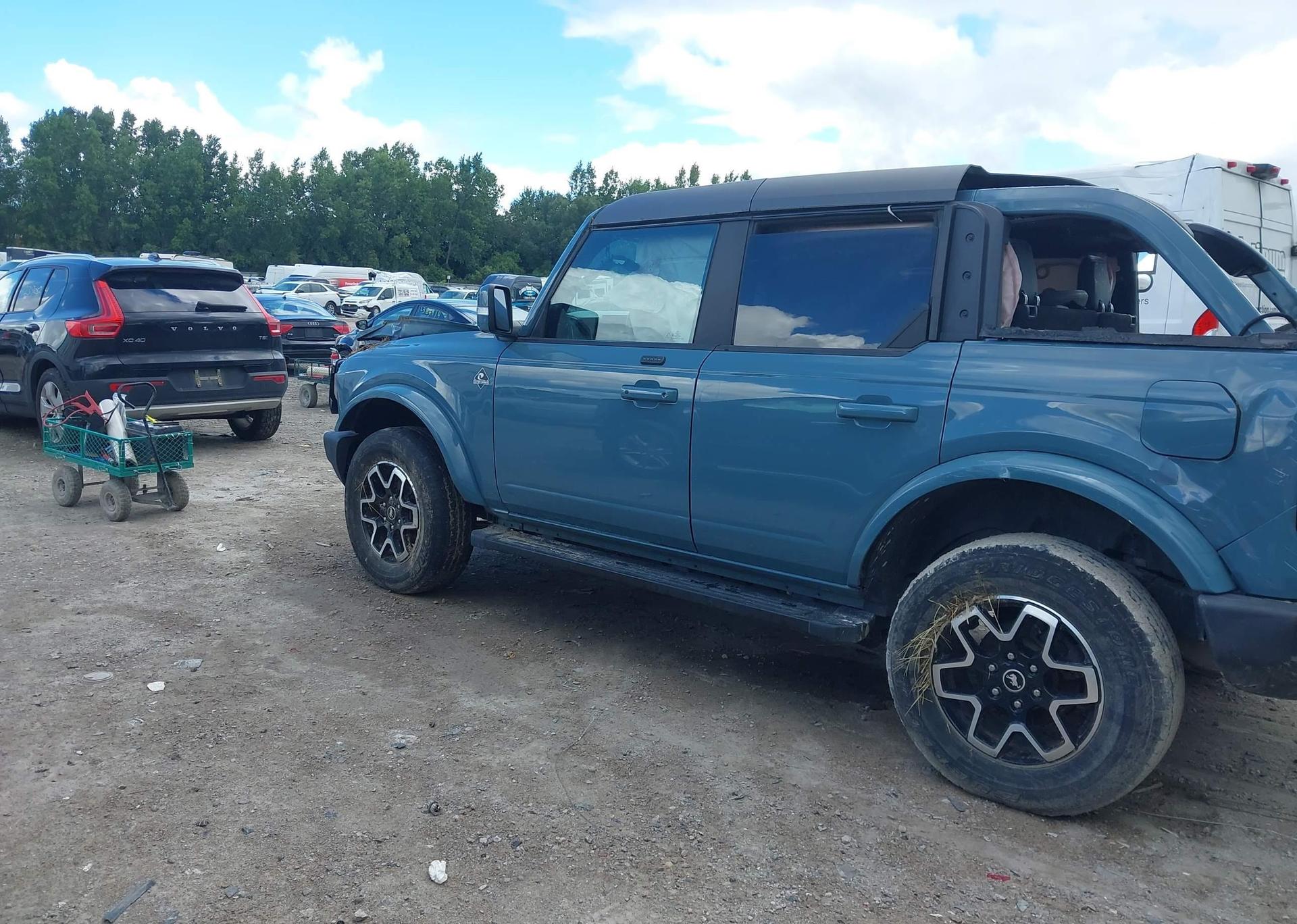 2021 FORD BRONCO OUTER BANKS