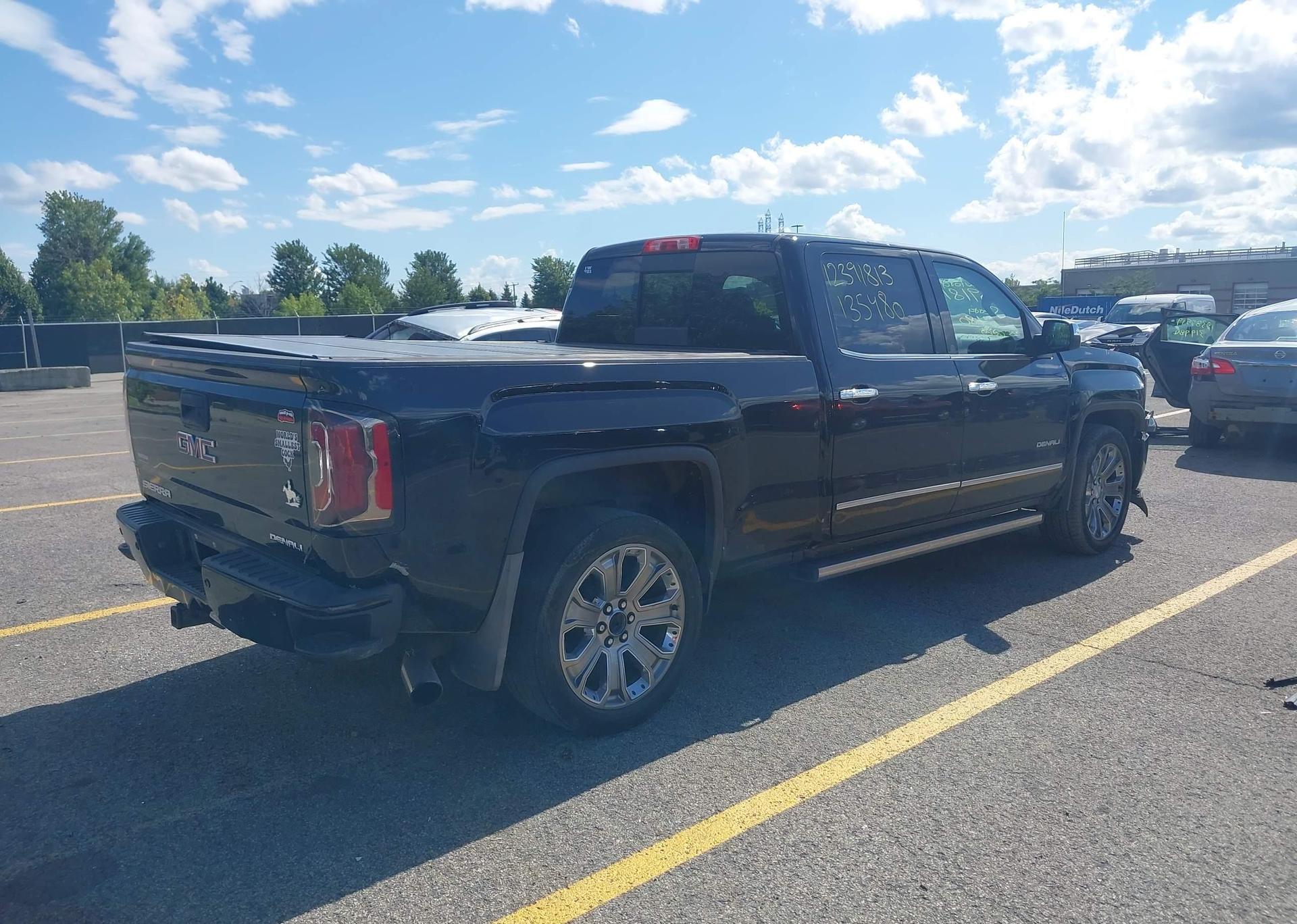 2018 GMC SIERRA K1500 DENALI