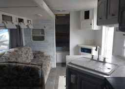 2004 FOREST RIVER ROCKWOOD