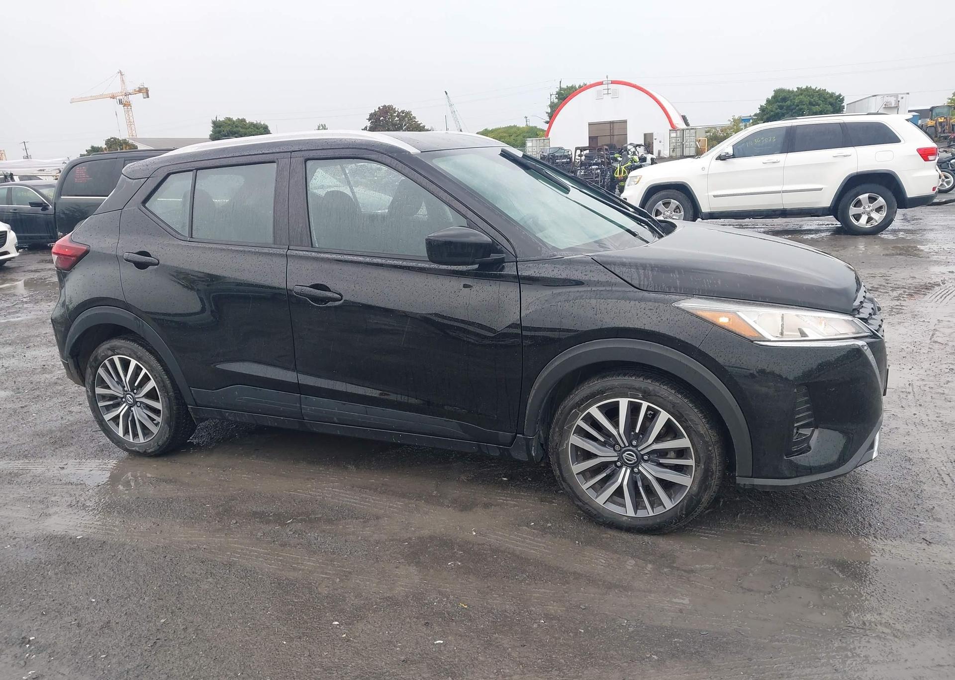 2021 NISSAN KICKS SV