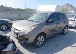 2010 HYUNDAI TUCSON GL