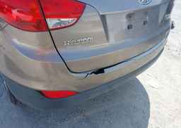 2010 HYUNDAI TUCSON GL