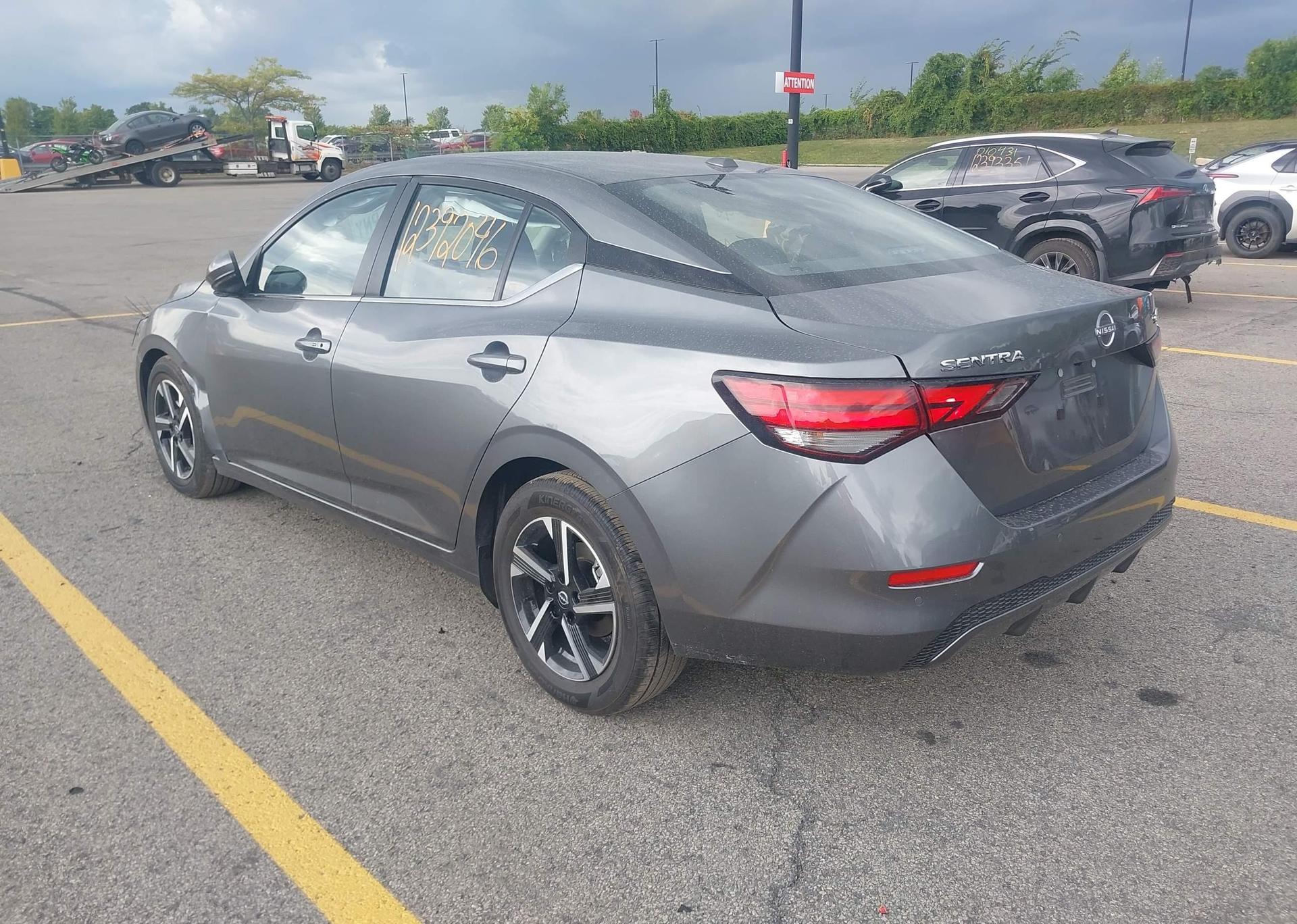 2025 NISSAN SENTRA SV