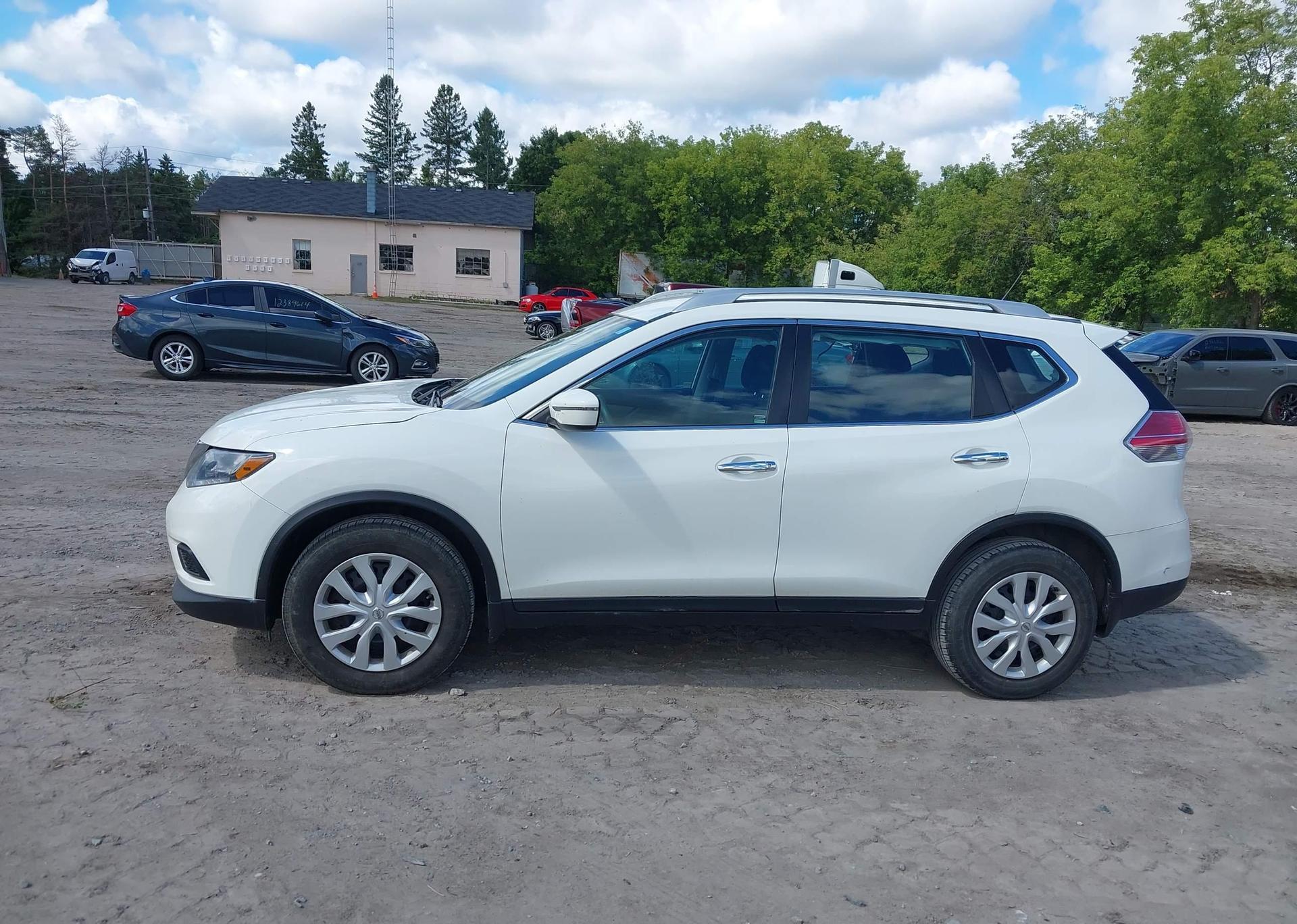 2016 NISSAN ROGUE S