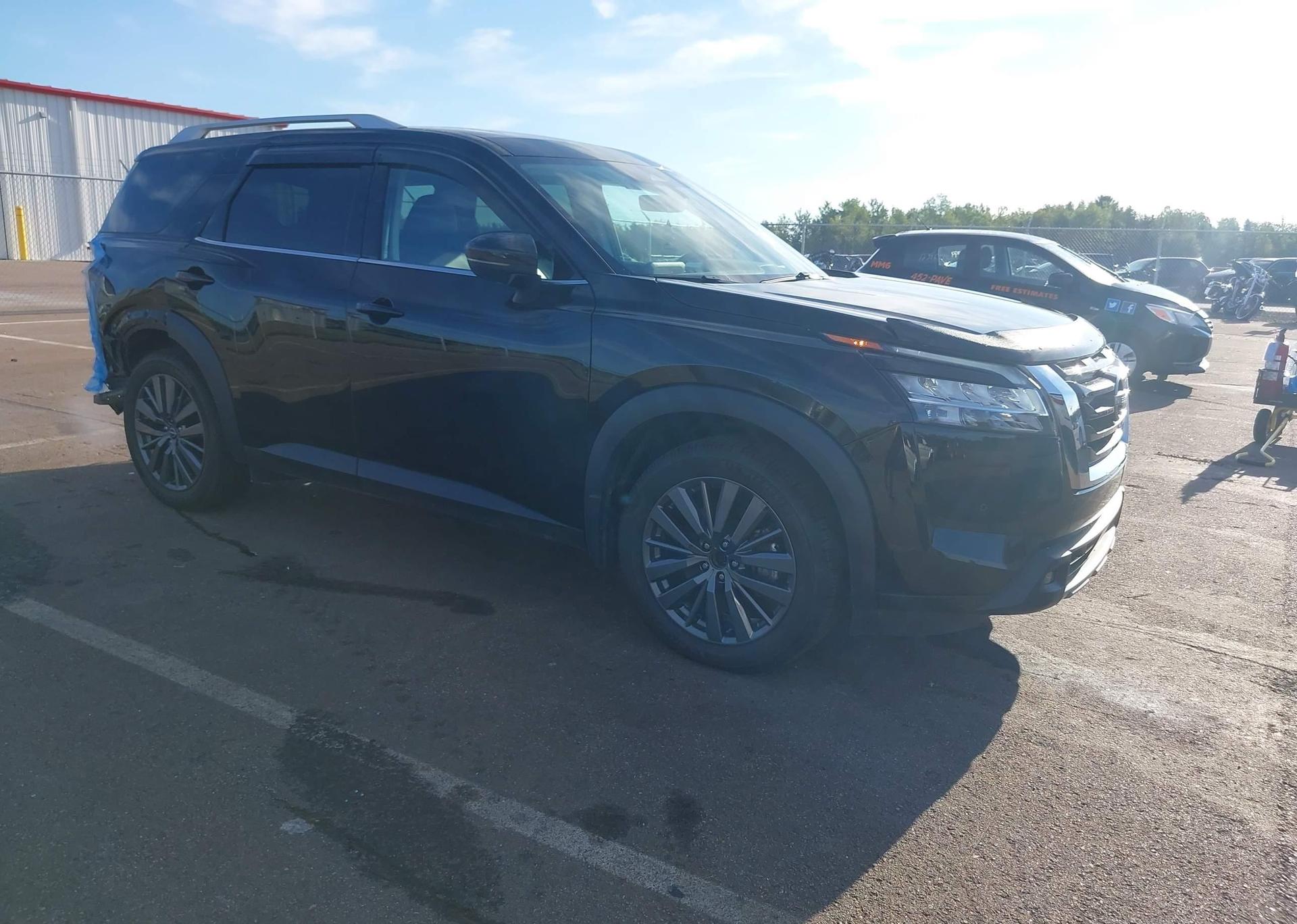 2023 NISSAN pathfinder sl