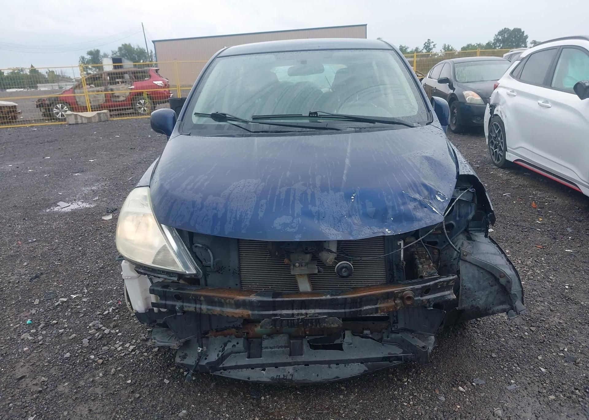 2009 NISSAN VERSA 1.8SL