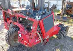 2011 MOFFETT M55