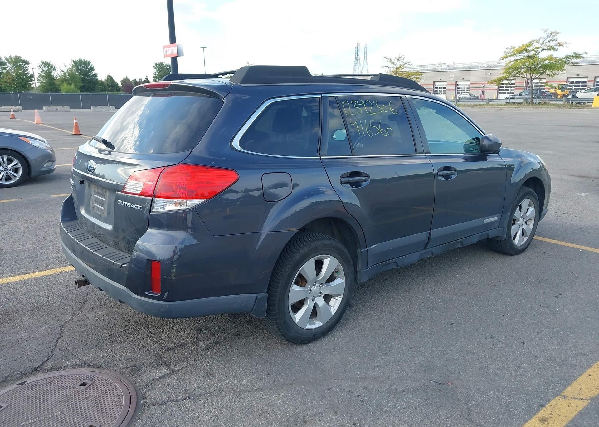 2011 SUBARU LEGACY OUTBACK