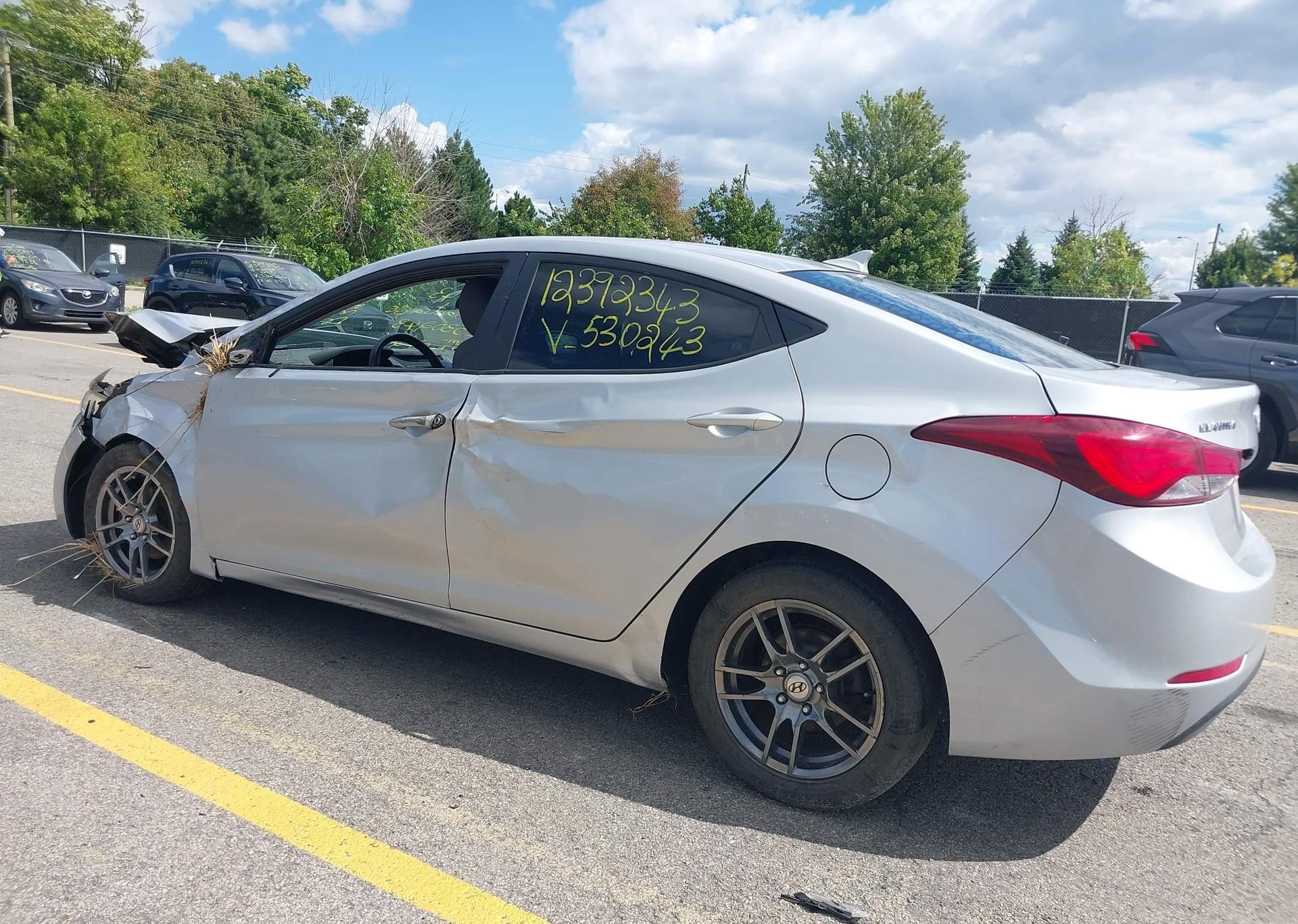 2014 HYUNDAI ELANTRA SE