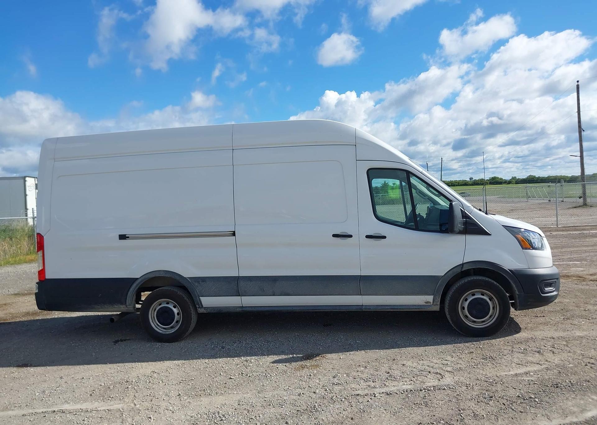 2023 FORD transit t-250