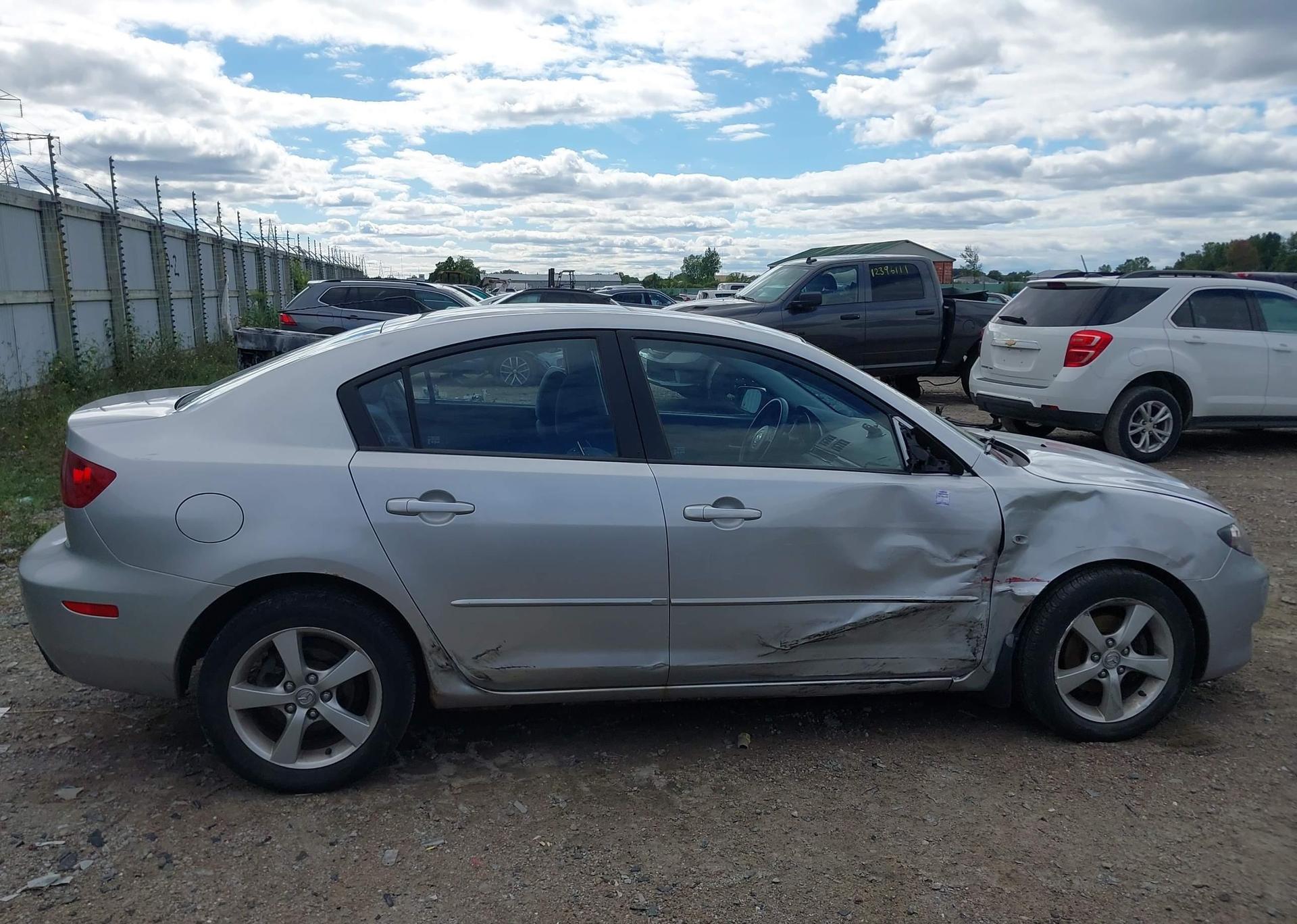 2005 MAZDA MAZDA3 GS
