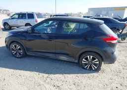 2019 NISSAN KICKS S