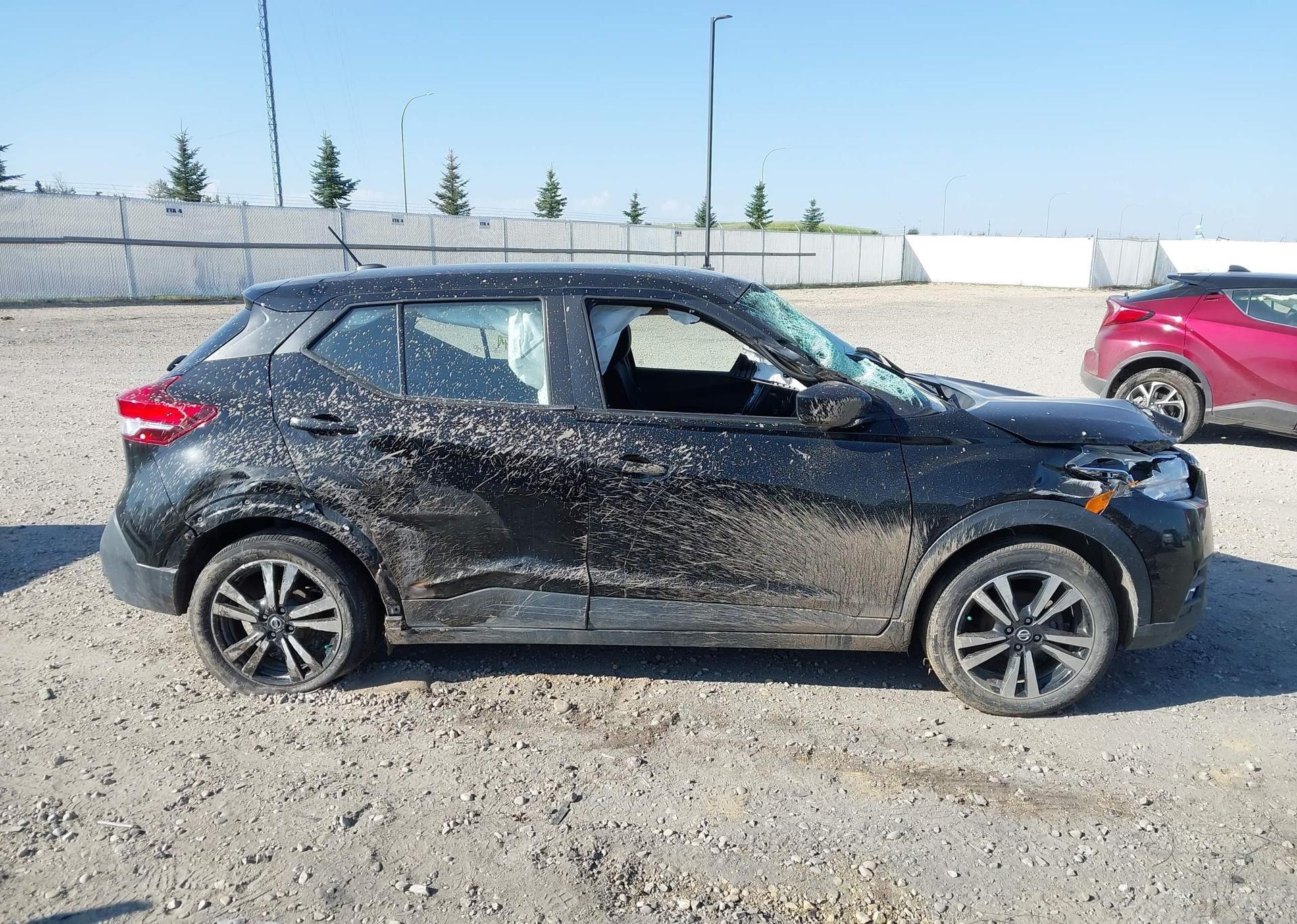 2019 NISSAN KICKS S