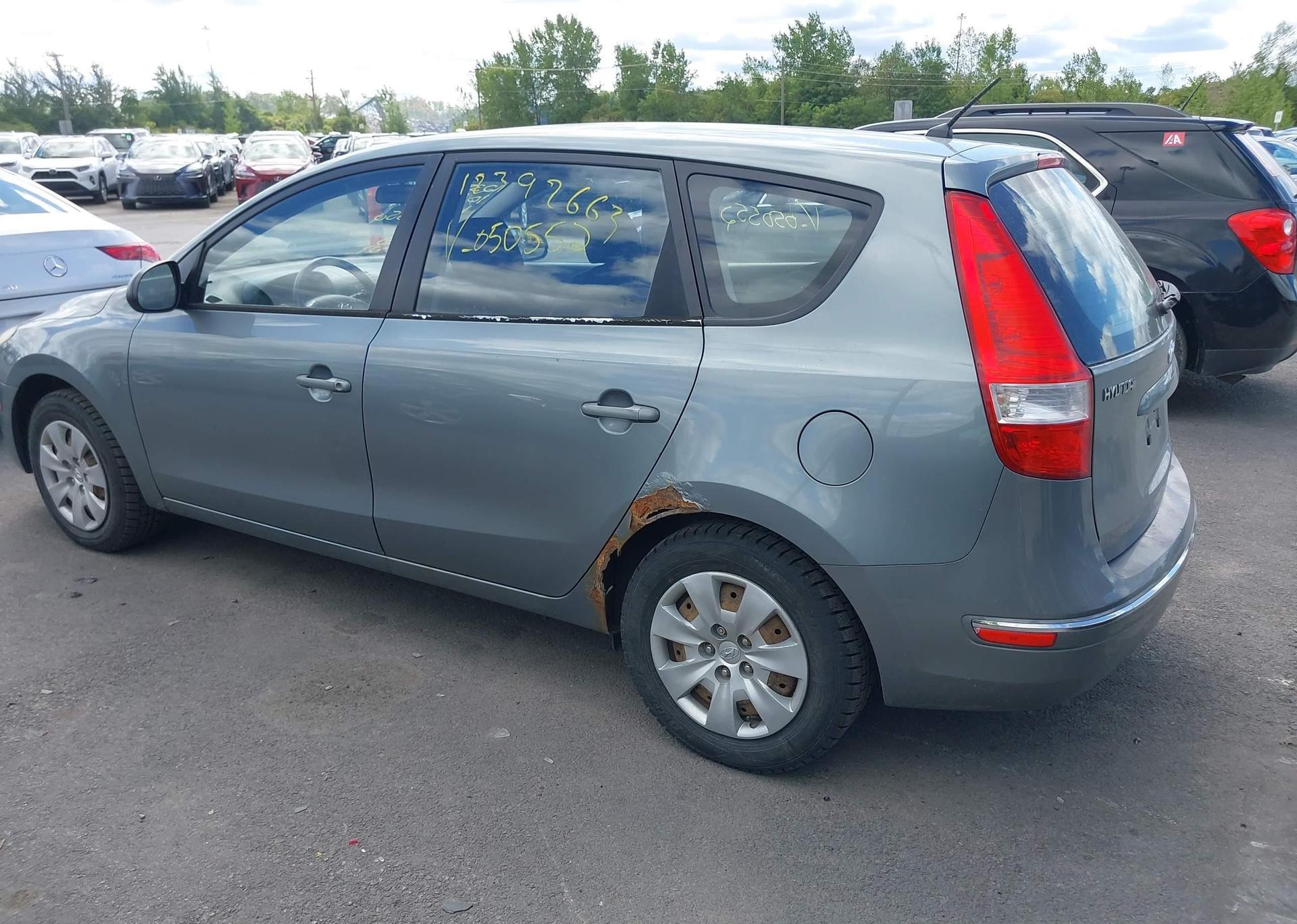 2010 HYUNDAI ELANTRA