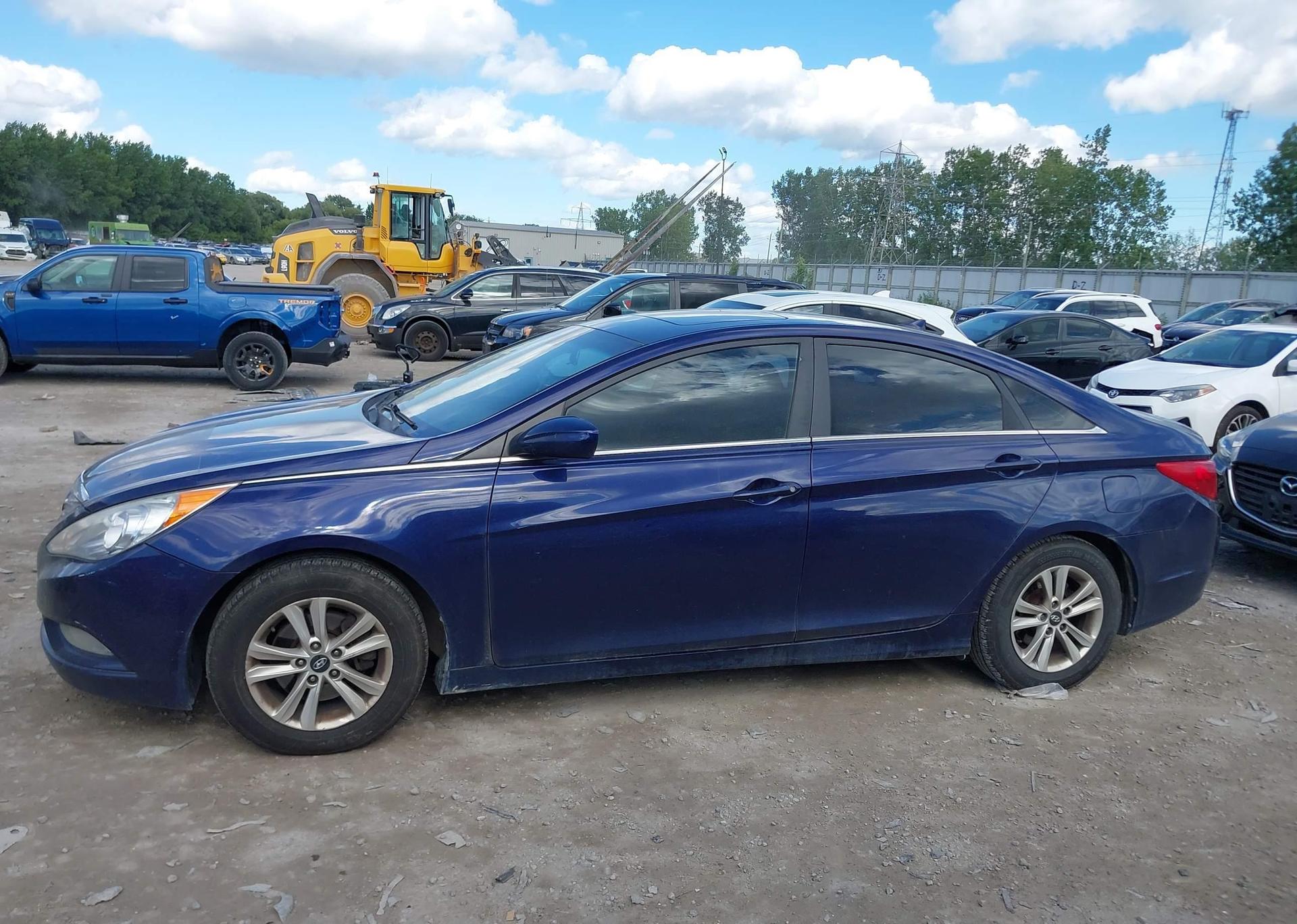 2013 HYUNDAI SONATA