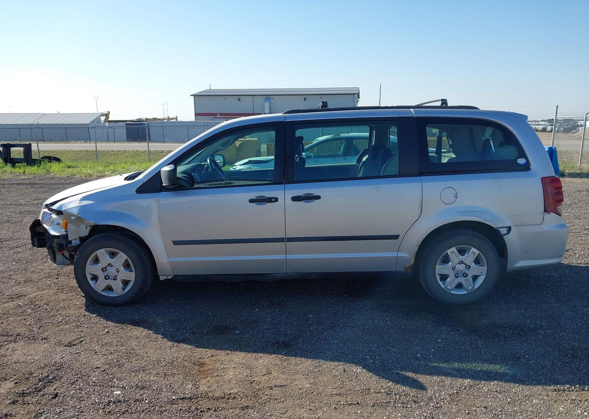2012 DODGE GRAND CARAVAN SE