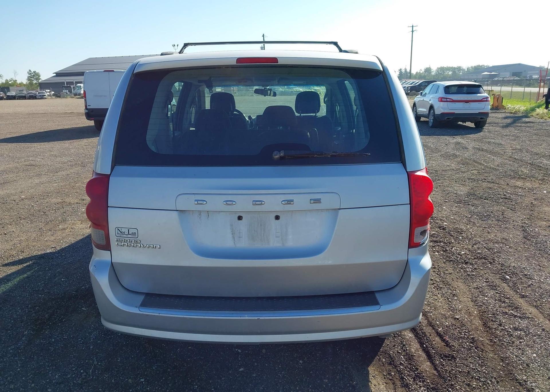 2012 DODGE GRAND CARAVAN SE
