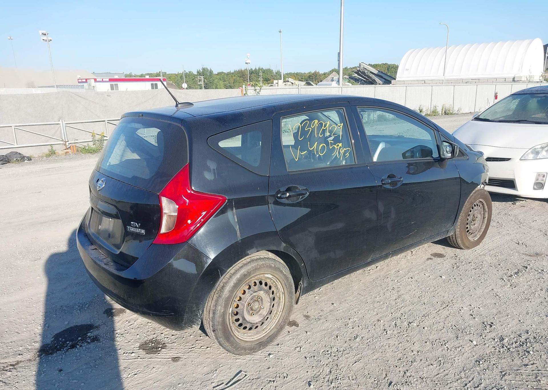 2016 NISSAN VERSA