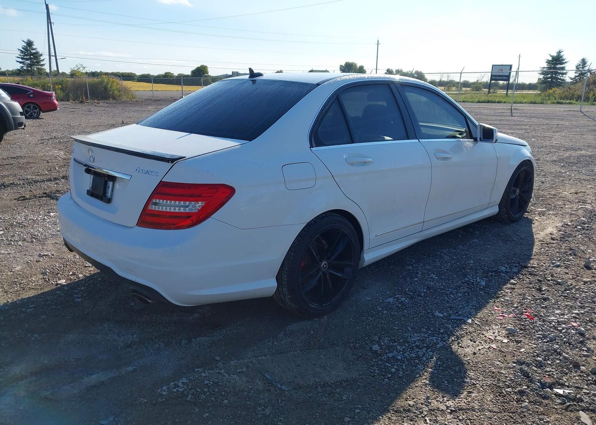 2013 MERCEDES-BENZ C 300 4MATIC