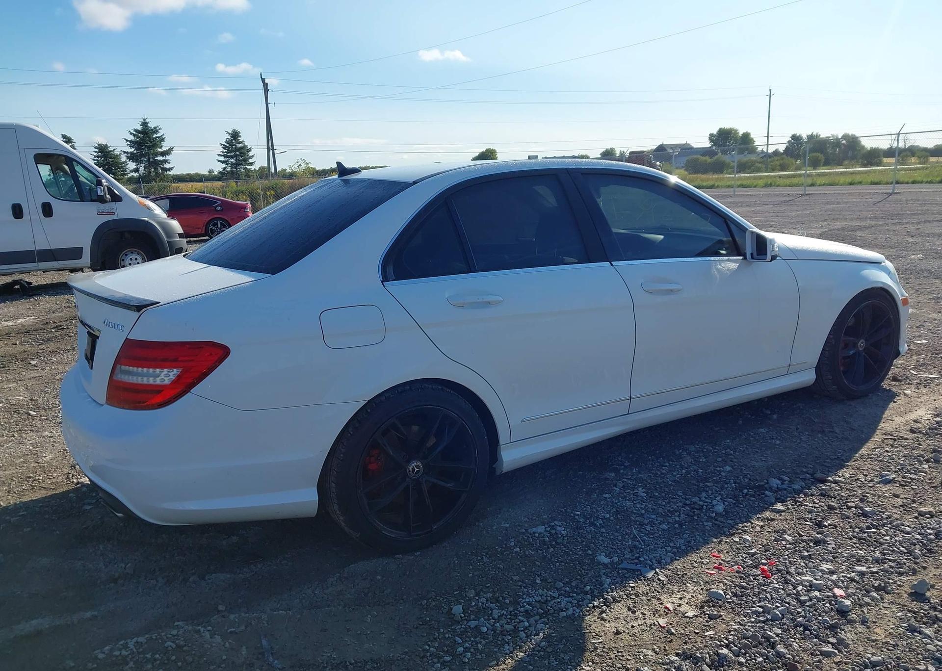 2013 MERCEDES-BENZ C 300 4MATIC