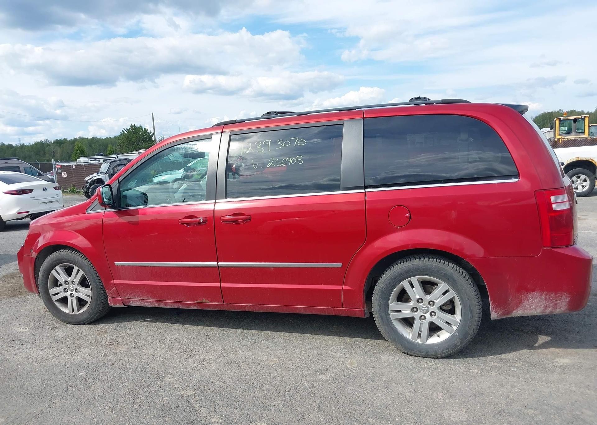 2010 DODGE GRAND CARAVAN SE