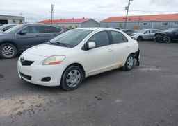 2011 TOYOTA YARIS