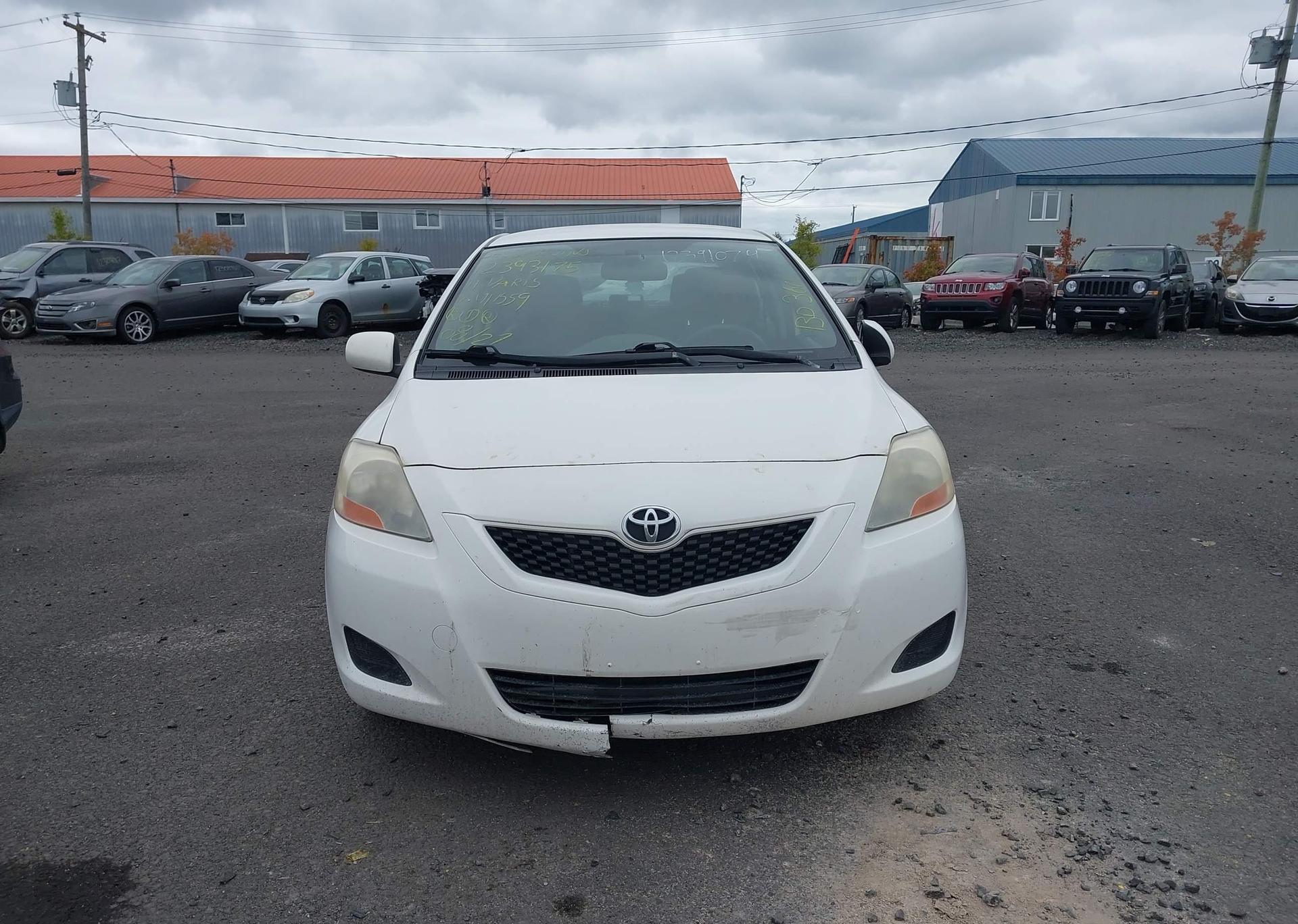 2011 TOYOTA YARIS