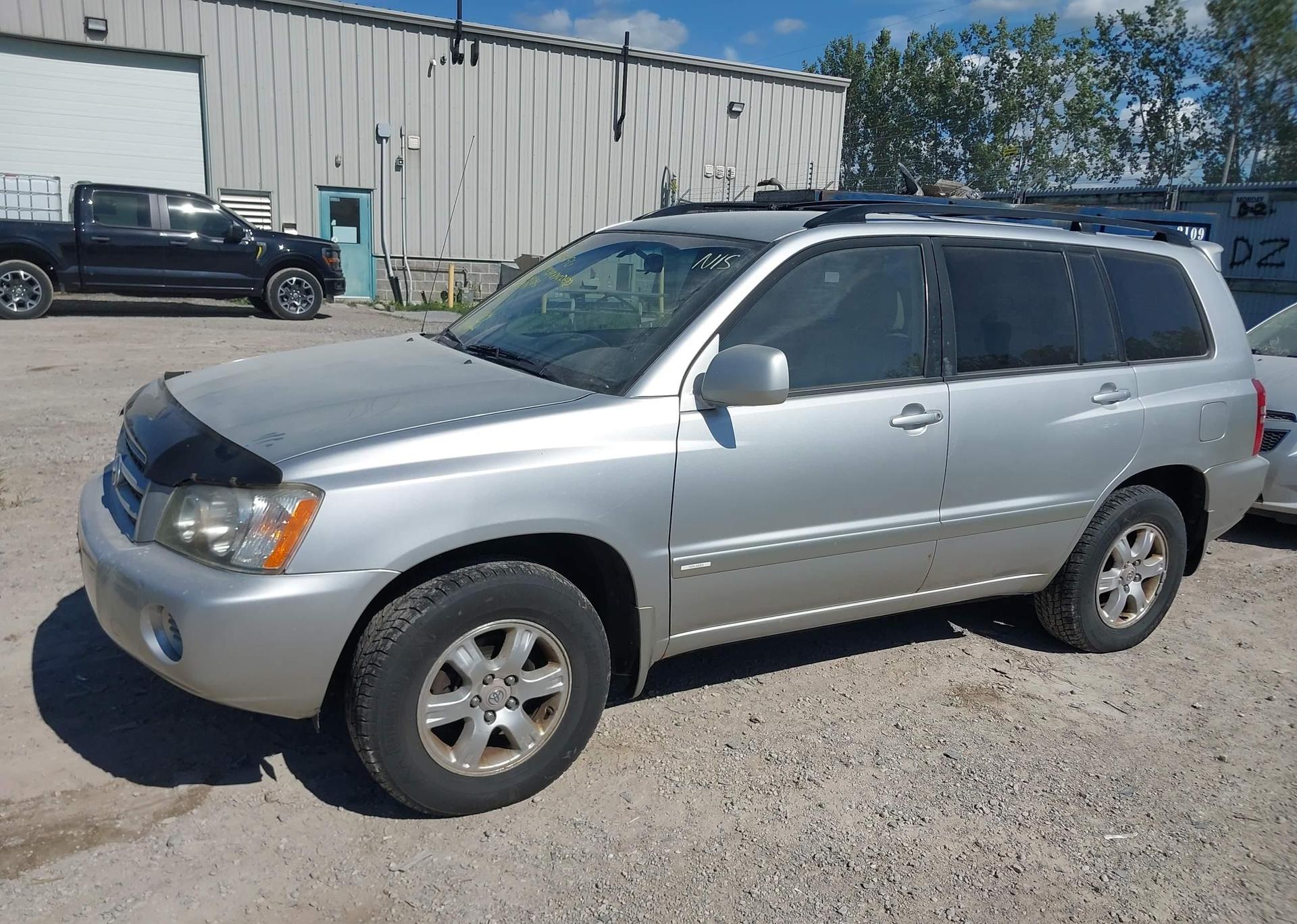 2003 TOYOTA GRAND HIGHLANDER