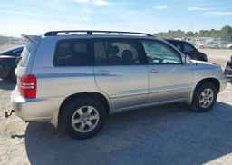 2003 TOYOTA GRAND HIGHLANDER