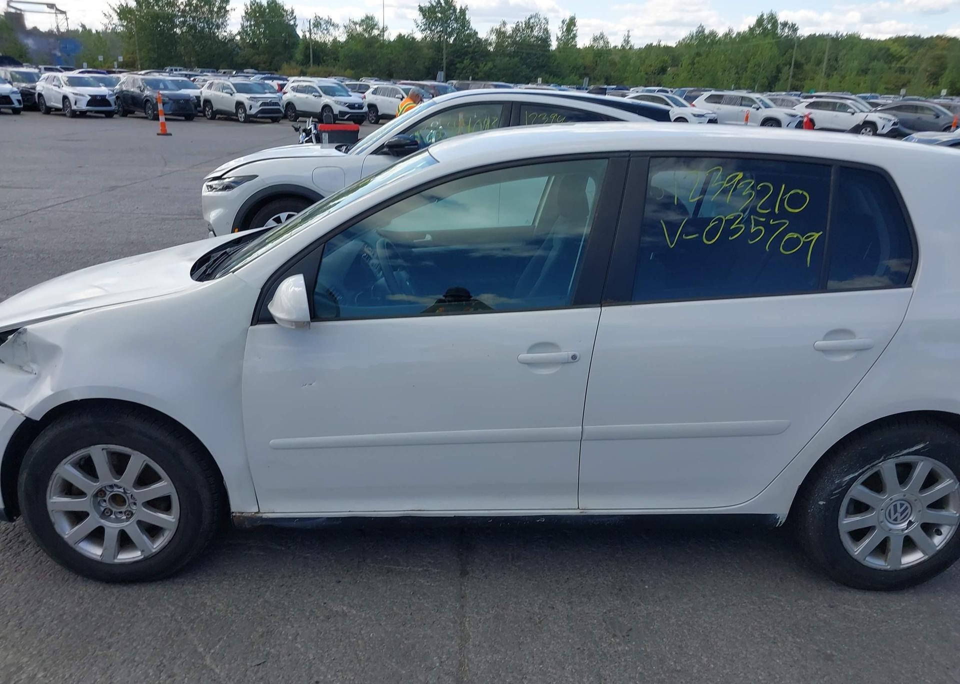 2009 VOLKSWAGEN RABBIT 5-DOOR COMFORTLINE