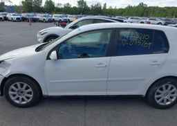 2009 VOLKSWAGEN RABBIT 5-DOOR COMFORTLINE