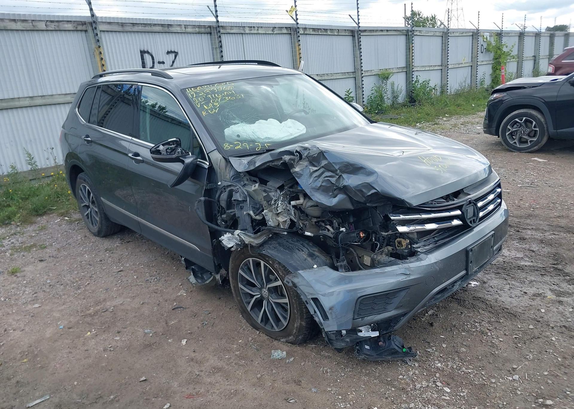 2020 VOLKSWAGEN TIGUAN SE