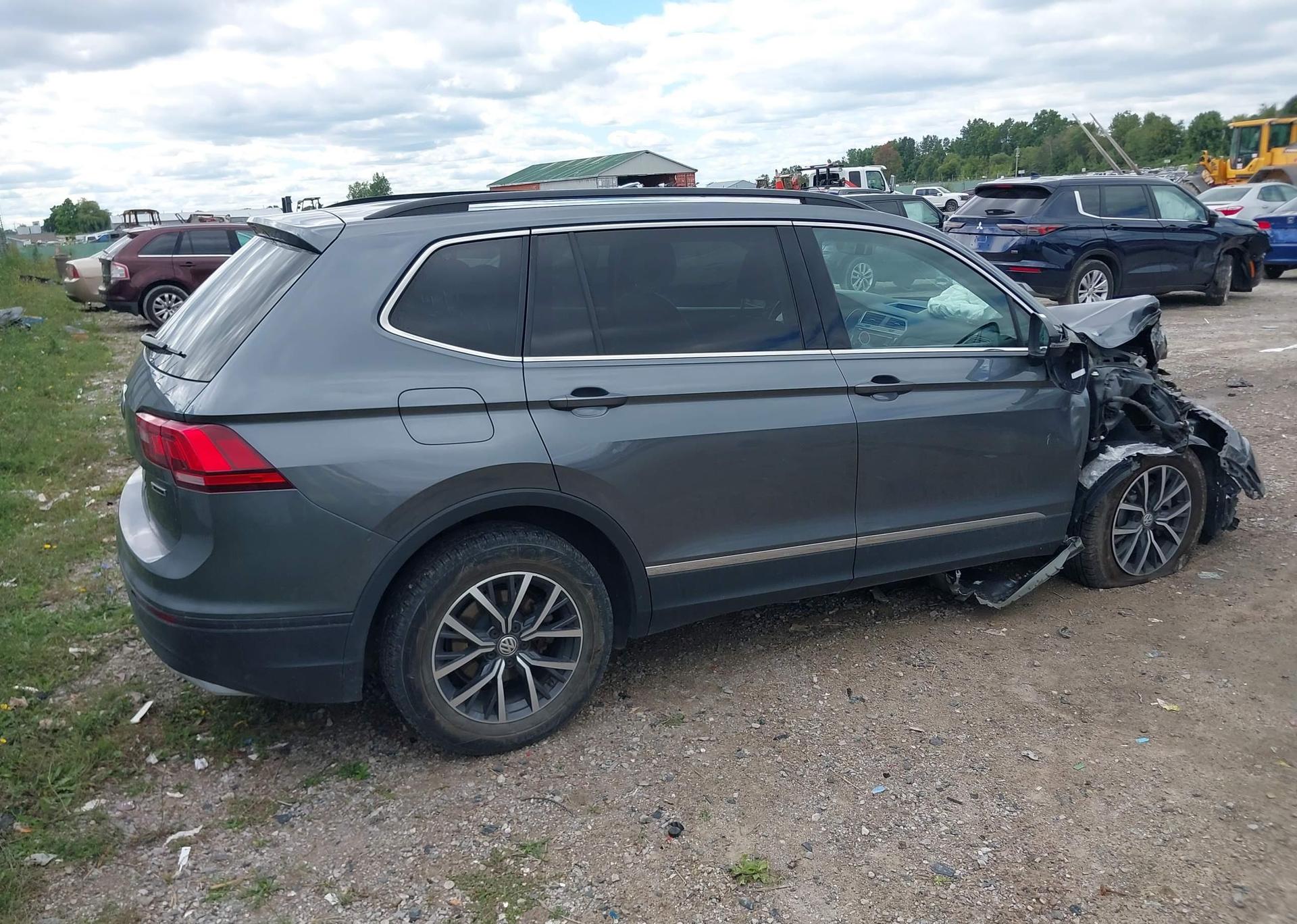 2020 VOLKSWAGEN TIGUAN SE